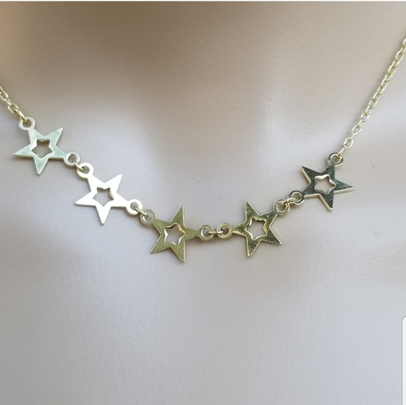 GOLDTONED FIVE STAR DAINTY NECKLACE - Picture 3 of 4